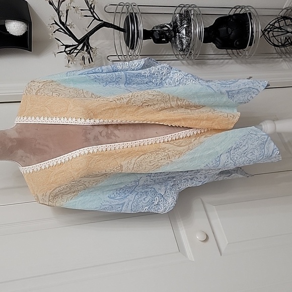 Chico's Size S/M Peach and Blue Medallion-Print Ruana Wrap, NEW with Tags - Picture 1 of 14